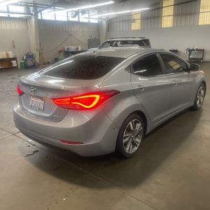 HYUNDAI ELANTRA LIMITED - 8