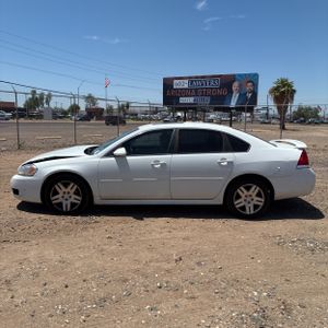2010 Chevrolet IMPALA LT photo 3