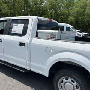 FORD F-150 XL - 6