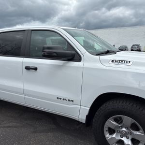 2023 RAM 1500 BIG HORN — миниатюра 13