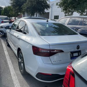 صورة 5 لـ 2022 Volkswagen JETTA SE