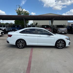 VOLKSWAGEN JETTA SPORT - 10