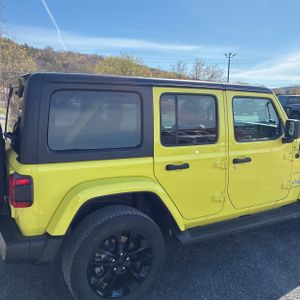 JEEP WRANGLER 4XE SAHARA 4X4 - 9