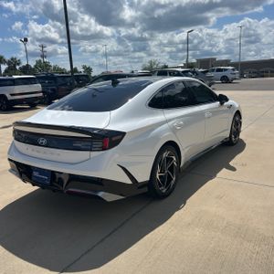 HYUNDAI SONATA SEL - 8