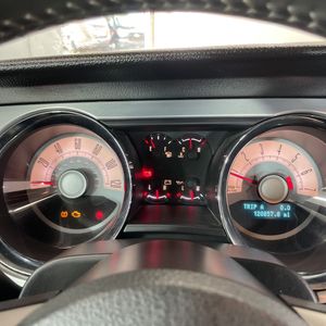 2010 FORD MUSTANG V6 — миниатюра 37