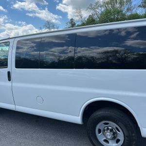 CHEVROLET EXPRESS LT 2500 - 6