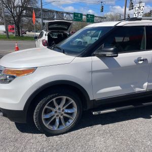 FORD EXPLORER XLT - 2