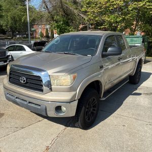 TOYOTA TUNDRA - 1