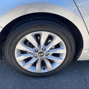 صورة مصغرة 19 لـ 2016 KIA OPTIMA EX