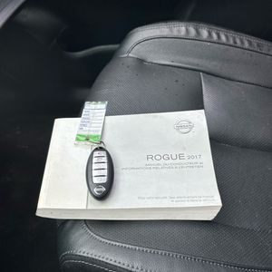 2017 Nissan ROGUE SL 照片 56