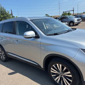 صورة مصغرة 13 لـ 2019 Mitsubishi OUTLANDER SEL