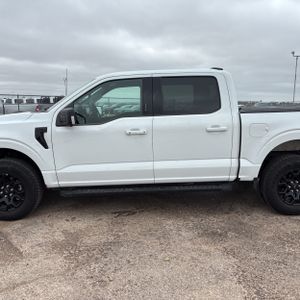 FORD F-150 XLT - 4