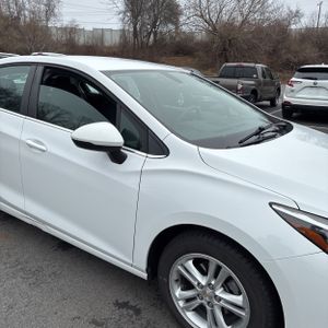 CHEVROLET CRUZE LT AUTO - 9