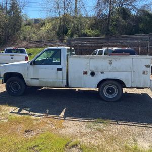 CHEVROLET C/K 2500 SERIES C2500 - 3