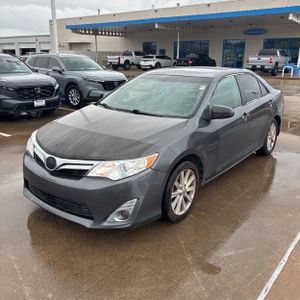 TOYOTA CAMRY - 1