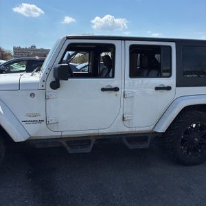 JEEP WRANGLER UNLIMITED SAHARA - 4