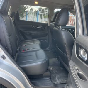 2017 Nissan ROGUE SL — миниатюра 35