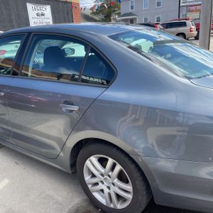 VOLKSWAGEN JETTA S - 5