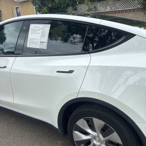 TESLA MODEL Y LONG RANGE - 6
