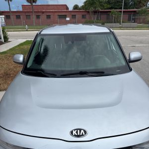 2021 KIA SOUL S 照片 15