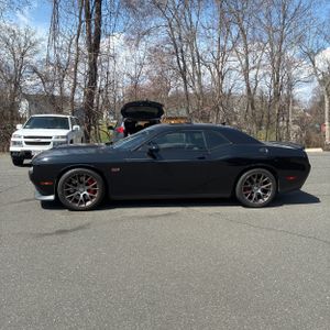 DODGE CHALLENGER SRT 392 - 3