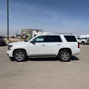 CHEVROLET TAHOE PREMIER - 3