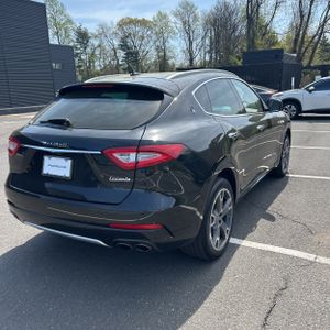 MASERATI LEVANTE S - 8