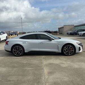 Audi RS e-tron GT quattro - 10