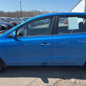 HYUNDAI ELANTRA TOURING GLS - 4