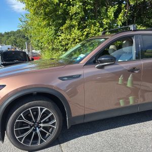 2025 Mazda CX-70 PLUG-IN HYBRID PREMIUM — фото 2