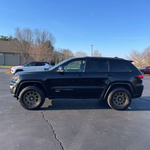 JEEP GRAND CHEROKEE LIMITED 75TH ANNIVERSARY - 3