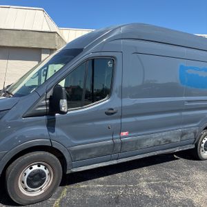 FORD TRANSIT 250 - 2