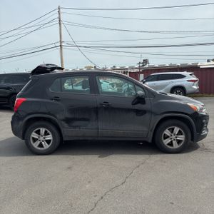 CHEVROLET TRAX - 10