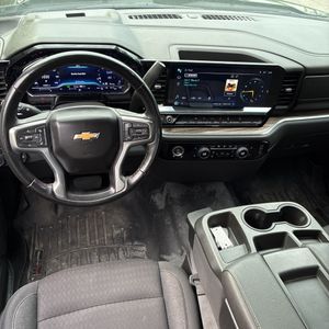 صورة مصغرة 40 لـ 2023 Chevrolet SILVERADO 1500 LT