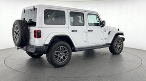 صورة 7 لـ 2025 JEEP WRANGLER SAHARA