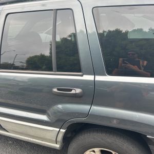 2004 JEEP GRAND CHEROKEE LAREDO photo 6