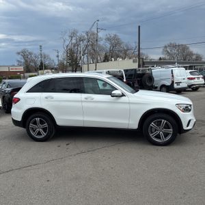 MERCEDES-BENZ GLC - 10