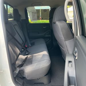 صورة مصغرة 38 لـ 2025 Nissan FRONTIER SV