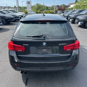 BMW 330I XDRIVE - 7