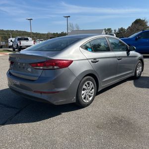 HYUNDAI ELANTRA SE - 8