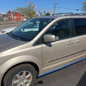 CHRYSLER TOWN & COUNTRY TOURING - 2