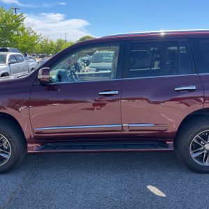 Lexus GX 460 Base - 4