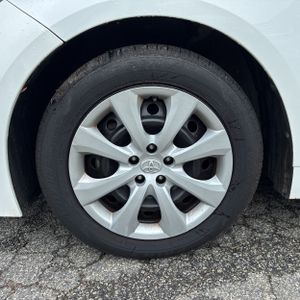 2021 Toyota COROLLA LE — миниатюра 17