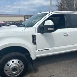 FORD F-450 SUPER DUTY LARIAT - 2