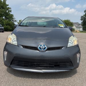 صورة مصغرة 14 لـ 2015 Toyota PRIUS THREE
