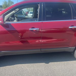 CHEVROLET TRAVERSE LT - 4