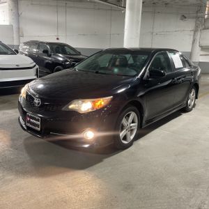 TOYOTA CAMRY - 1