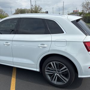 AUDI Q5 PREMIUM PLUS - 6