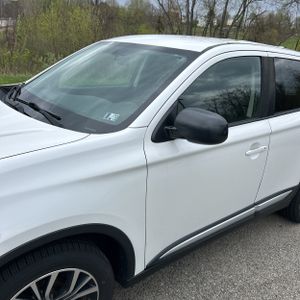 MITSUBISHI OUTLANDER ES - 2