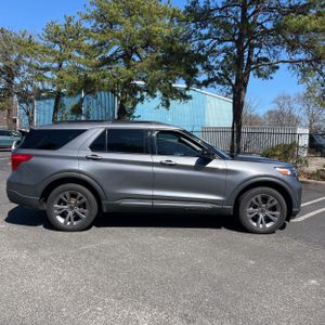 FORD EXPLORER XLT - 10